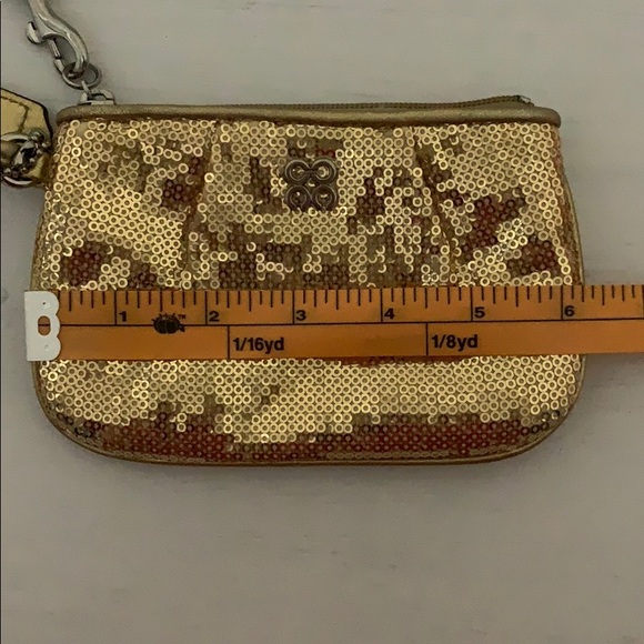 Coach wristlet - Picture 8 of 9
